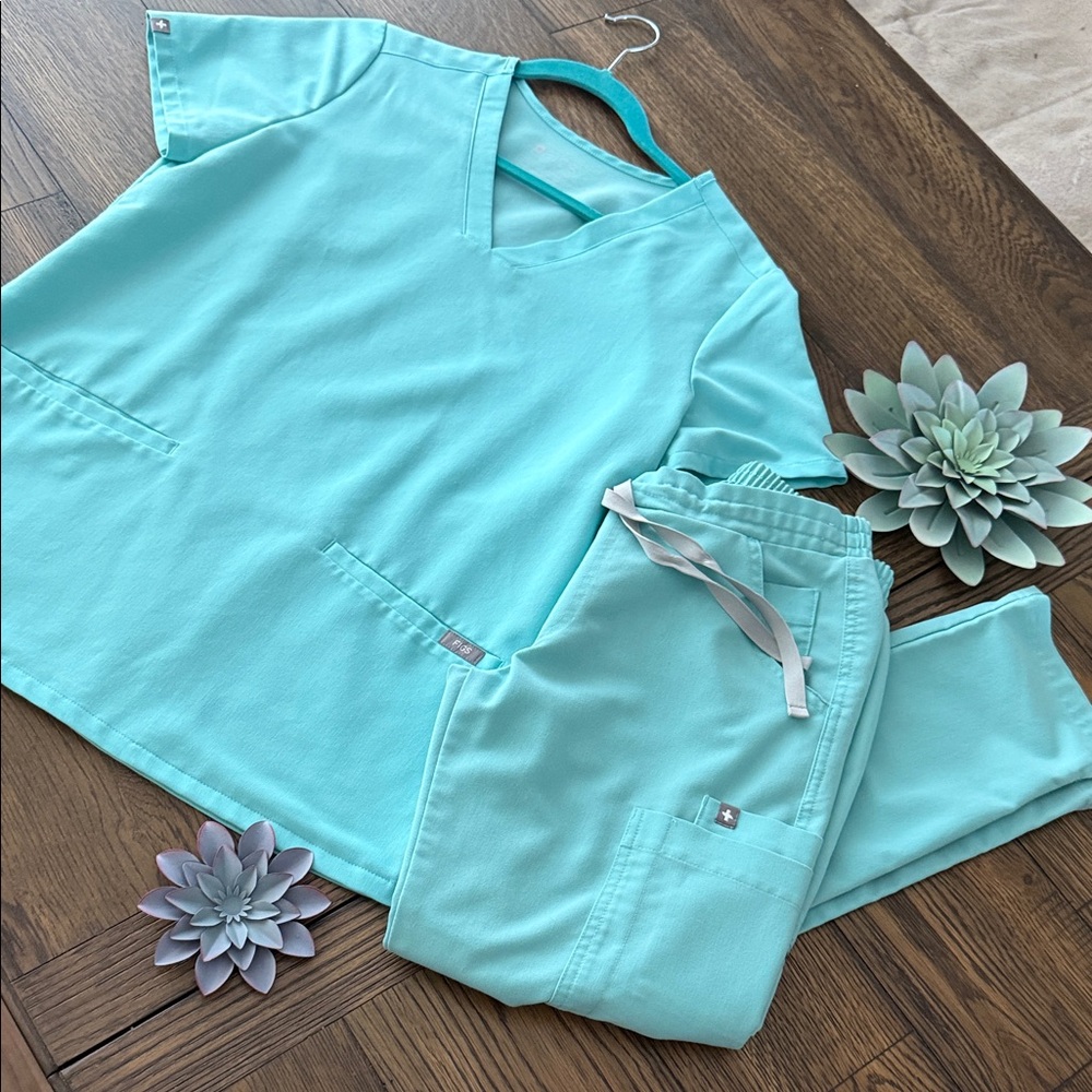 Figs Aqua Scrub Set
